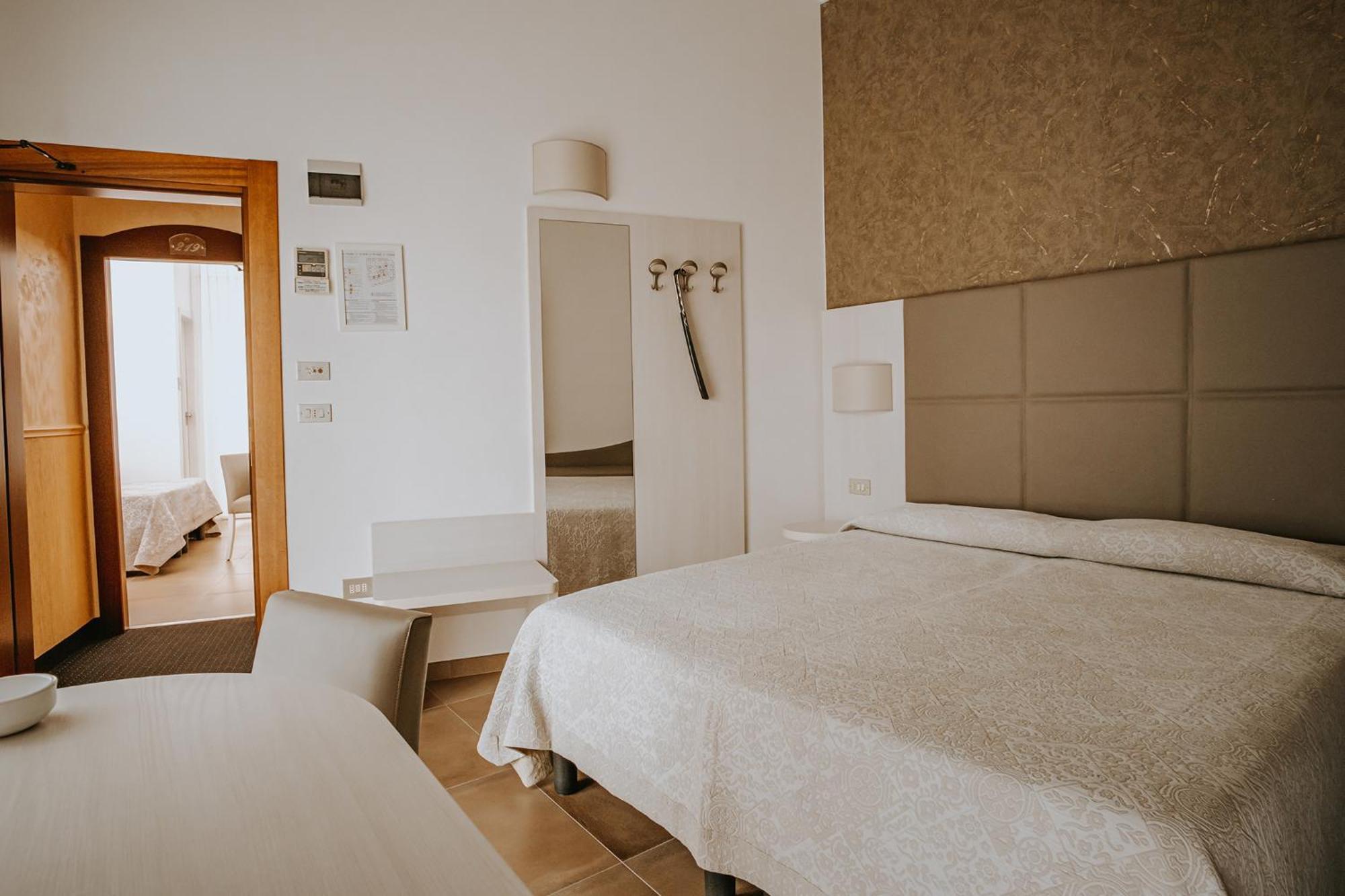 Hotel Gabriella Rimini Eksteriør bilde
